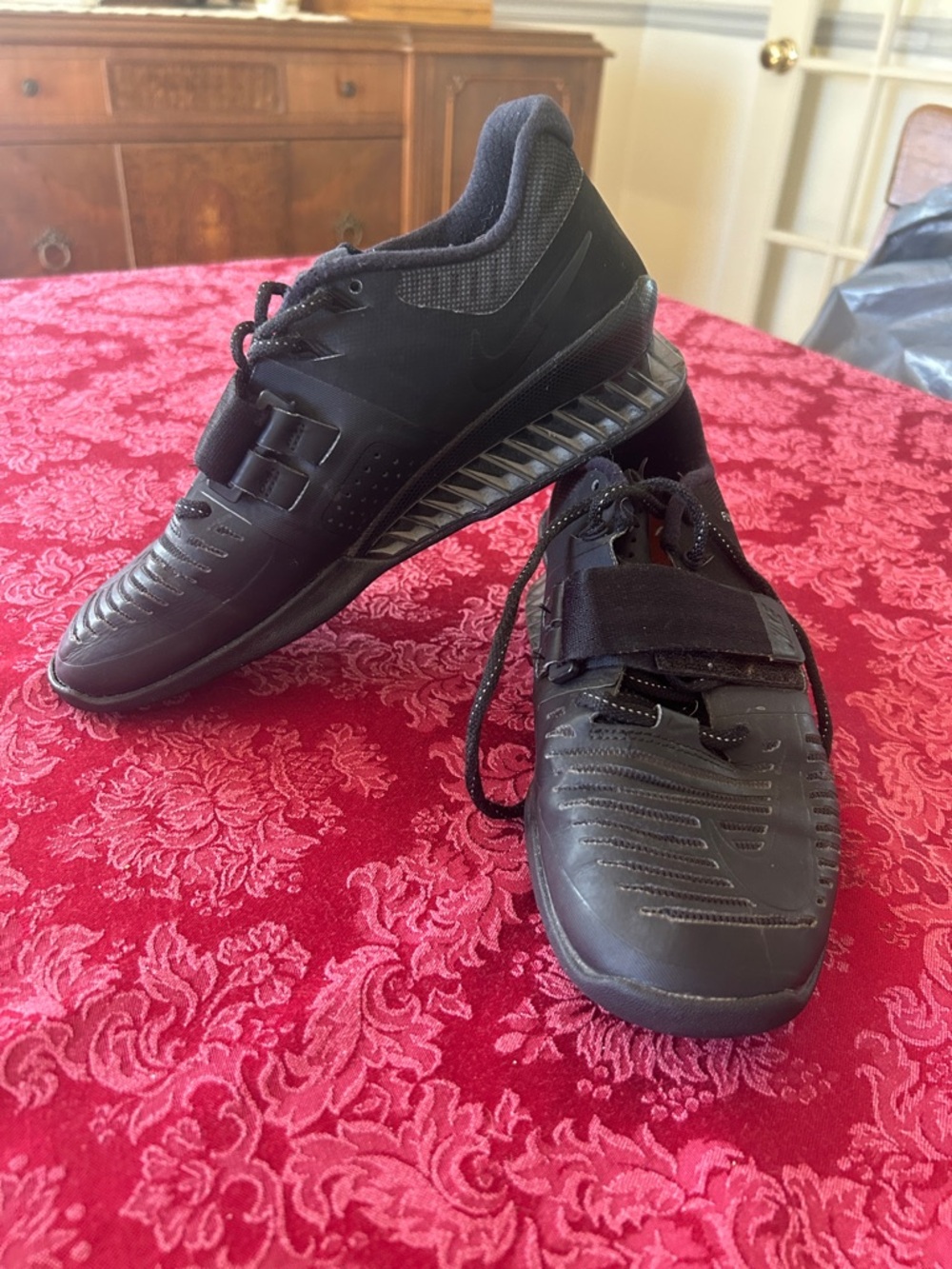 Men's Size 6.5 Nike Romaleo 3 triple black weightlifting shoes